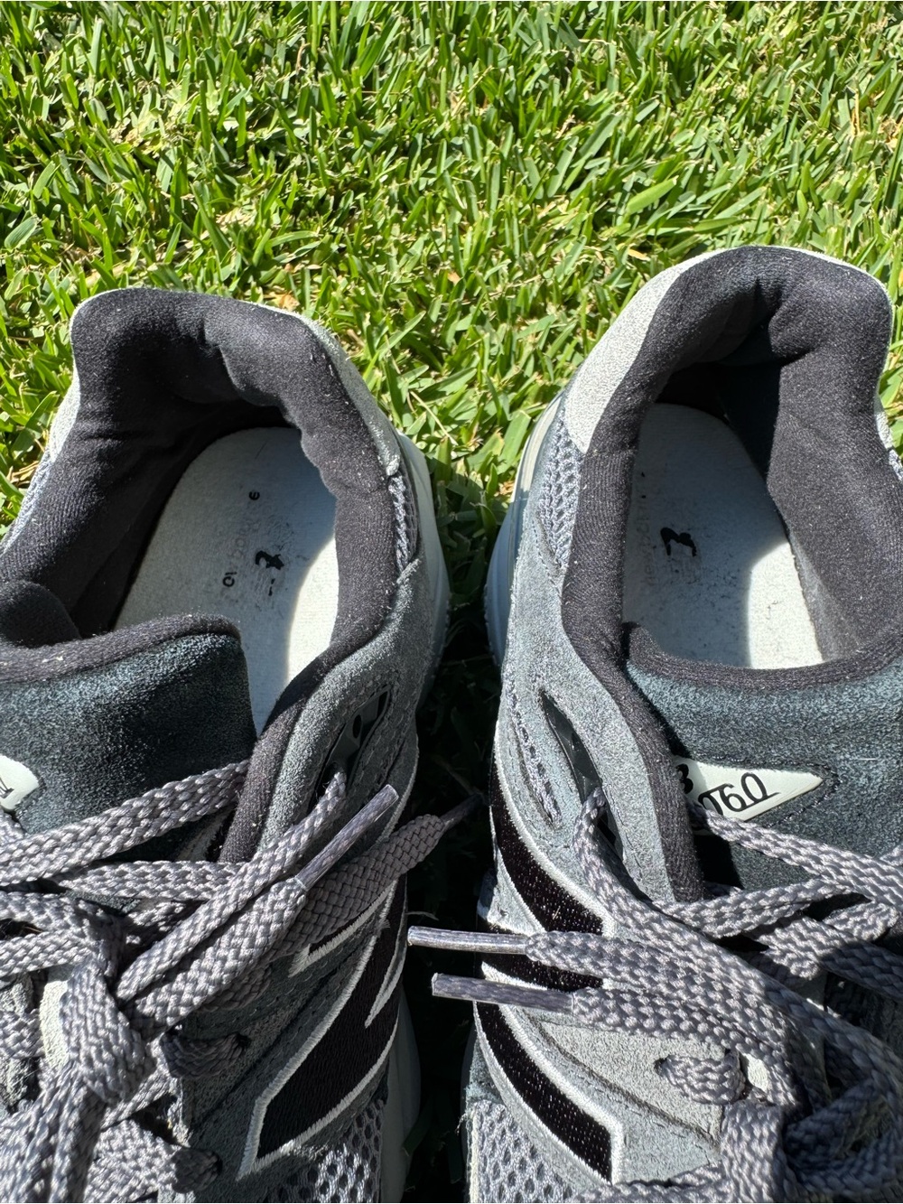 New Balance Gender Inclusive 9060 Sneaker - Picture 4 of 11
